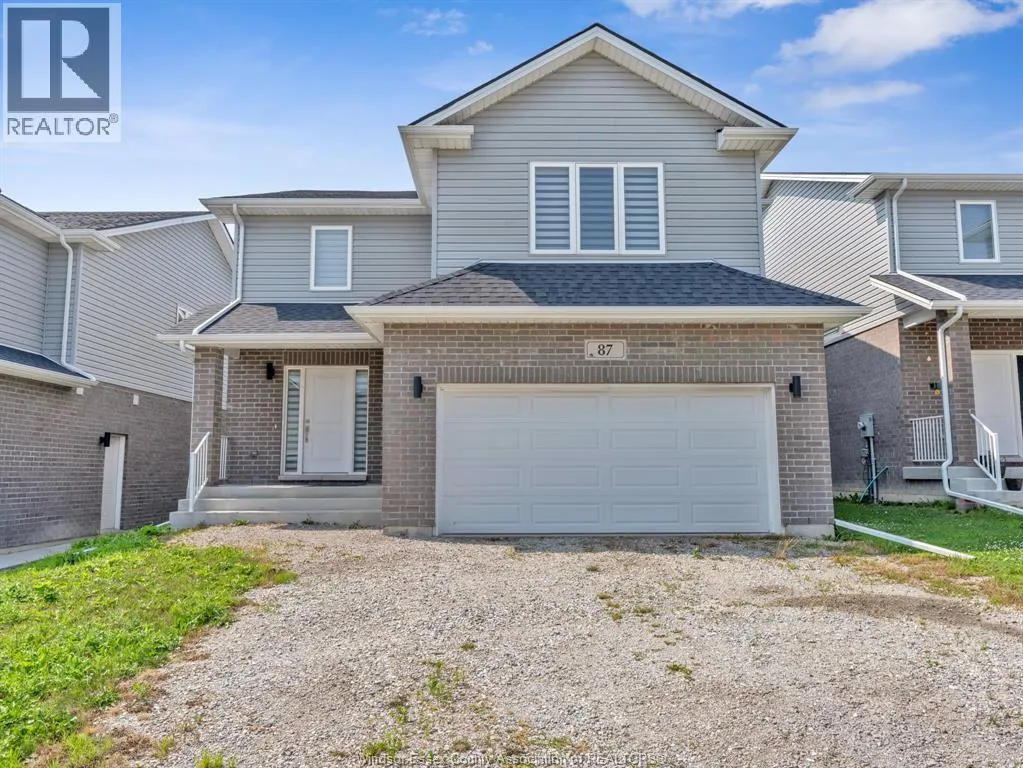 87 WARWICK DRIVE