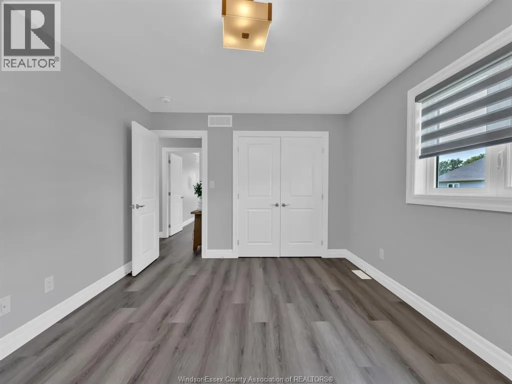 87 WARWICK DRIVE