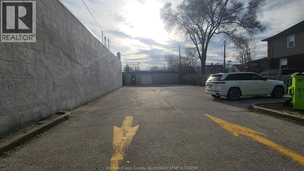 4640 TECUMSEH ROAD East