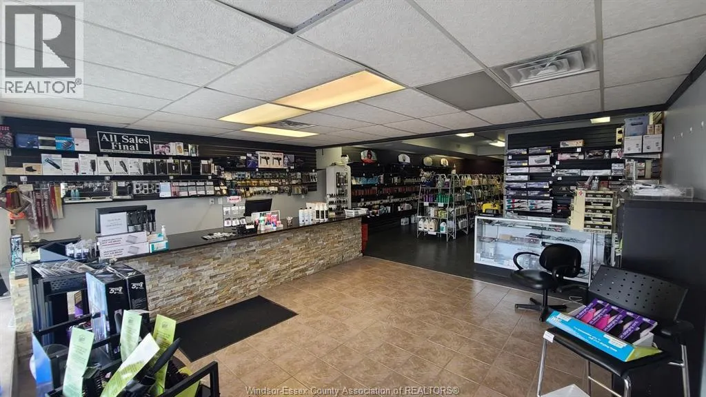 4640 TECUMSEH ROAD East