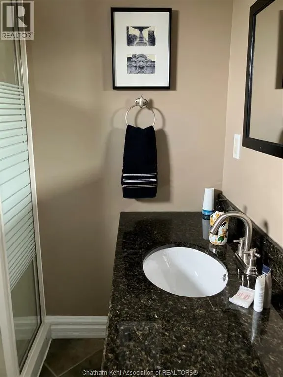 601 Grand AVENUE East Unit# Upper