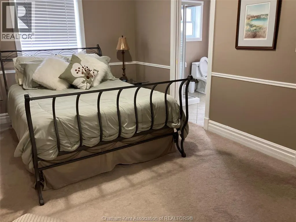 601 Grand AVENUE East Unit# Upper