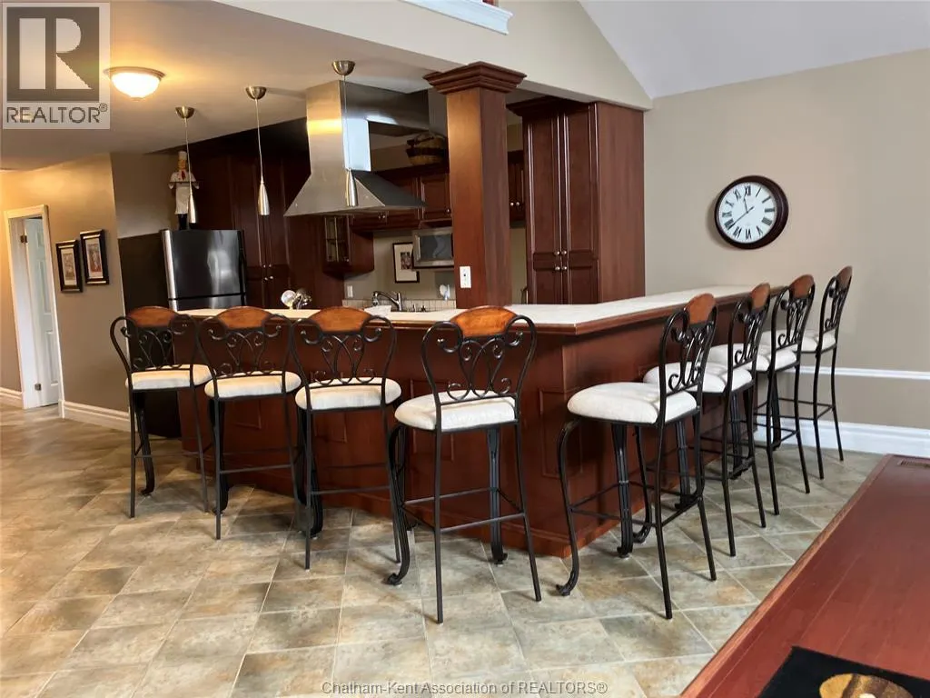 601 Grand AVENUE East Unit# Upper