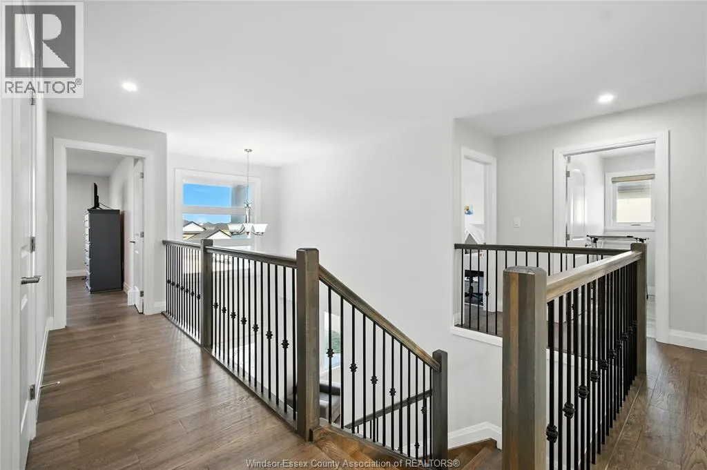 27 KINGSBRIDGE DRIVE