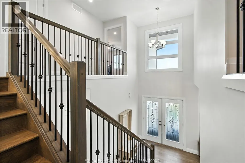 27 KINGSBRIDGE DRIVE