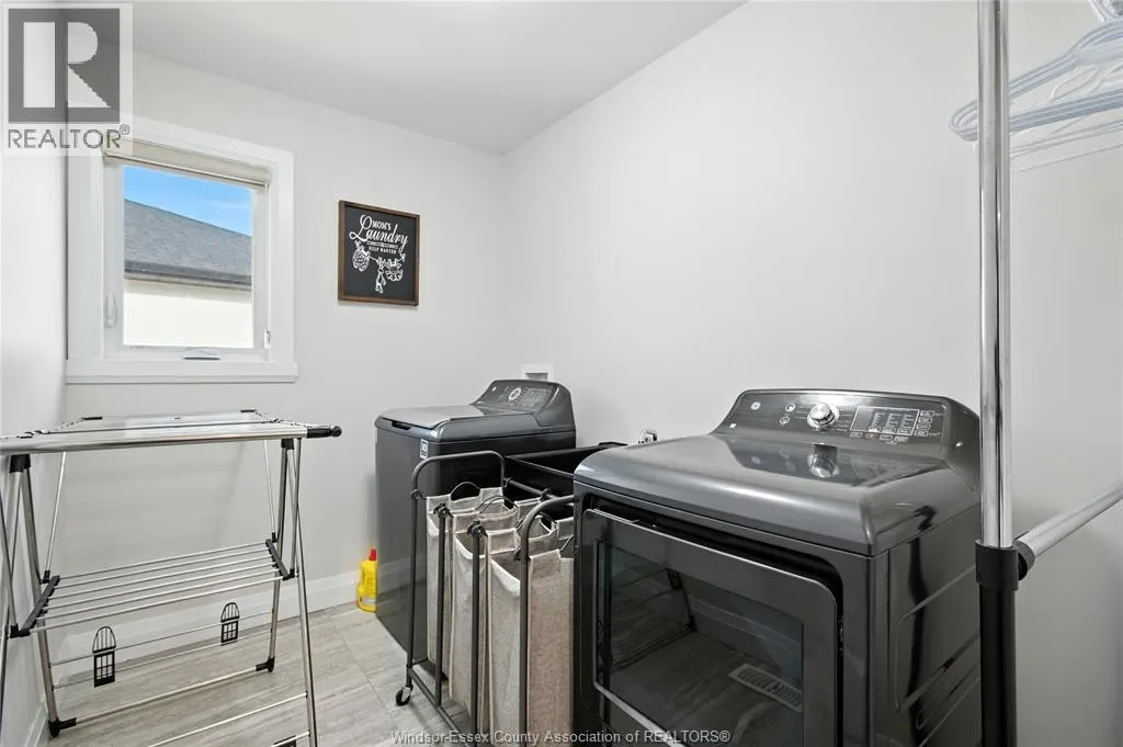 27 KINGSBRIDGE DRIVE