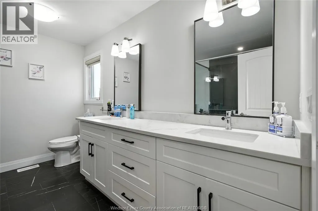27 KINGSBRIDGE DRIVE