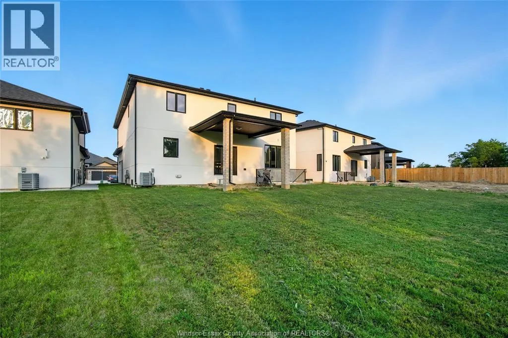 27 KINGSBRIDGE DRIVE