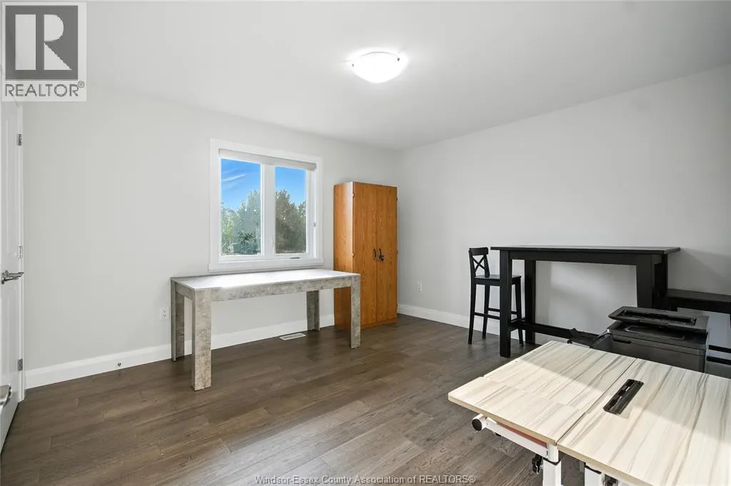 27 KINGSBRIDGE DRIVE