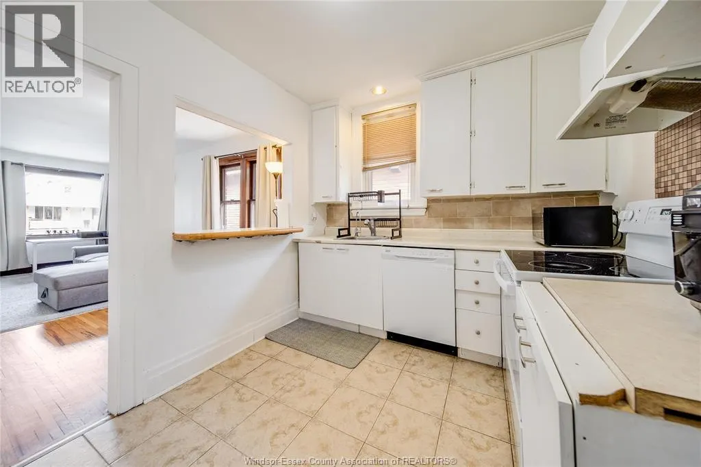 686 MCKAY AVENUE