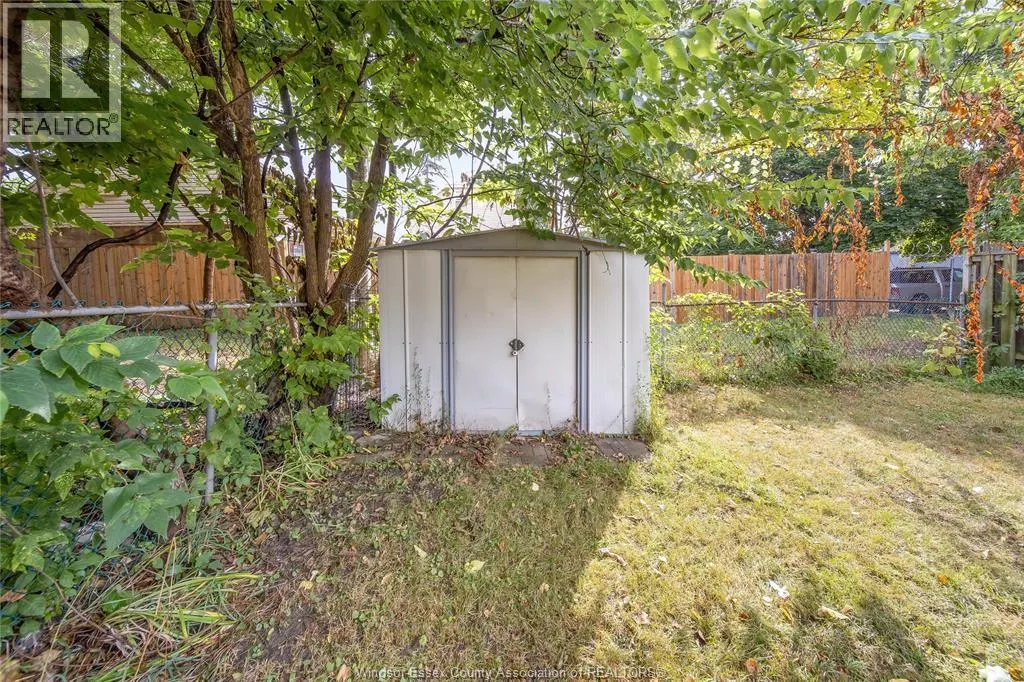 686 MCKAY AVENUE