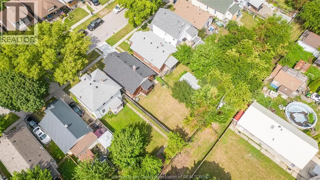 686 MCKAY AVENUE