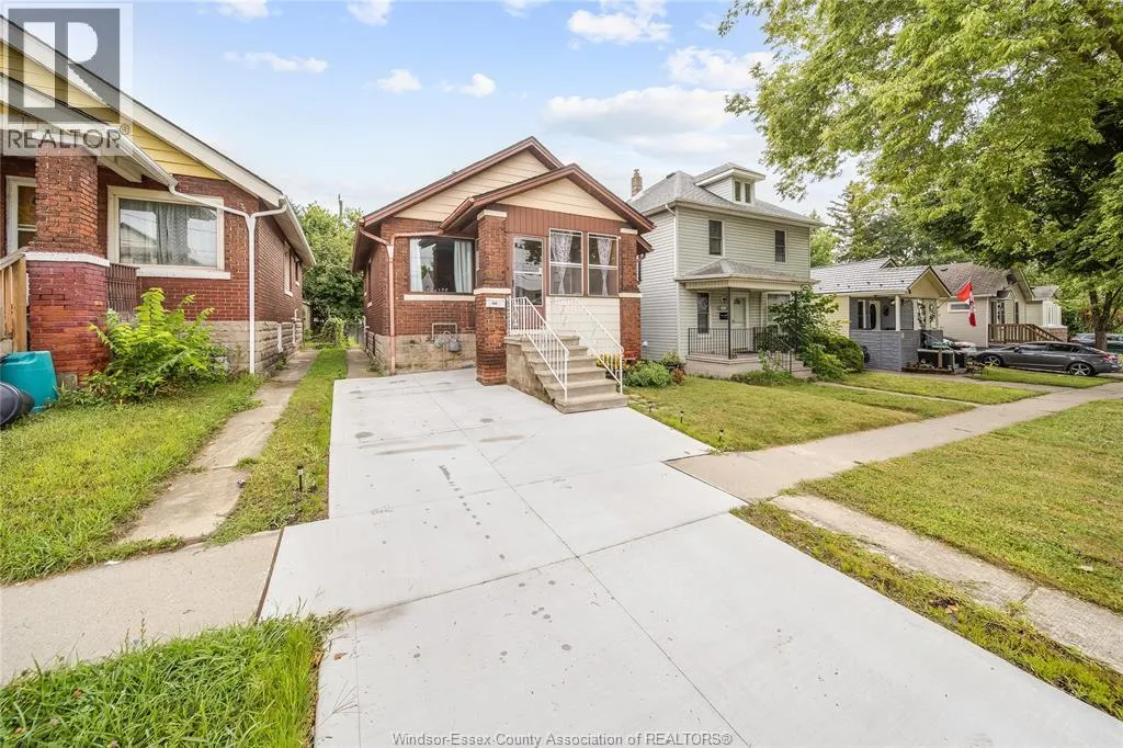 686 MCKAY AVENUE