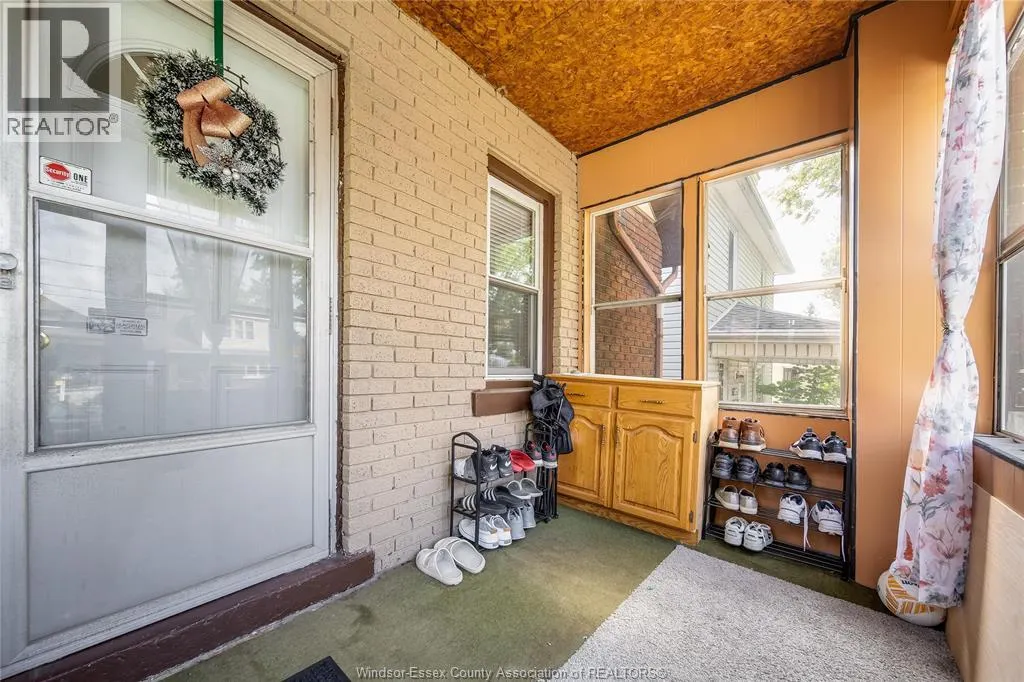 686 MCKAY AVENUE