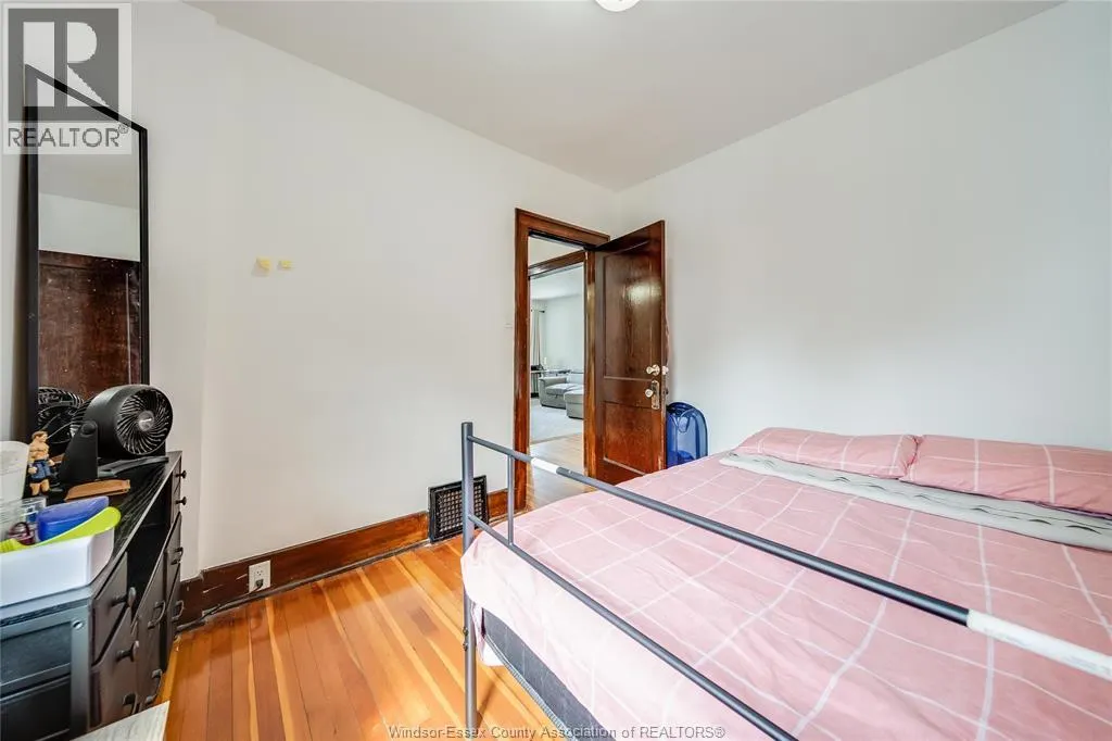 686 MCKAY AVENUE
