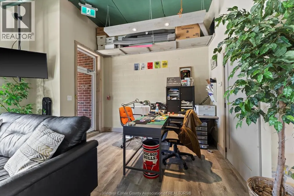 274 DALHOUSIE STREET Unit# 4&5