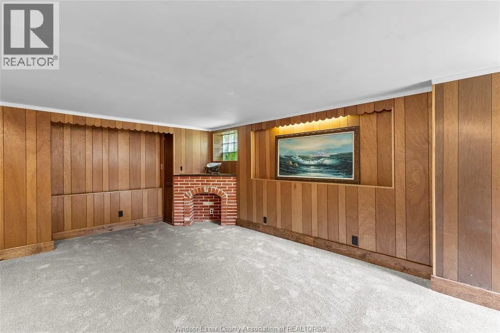 277 Villaire AVENUE