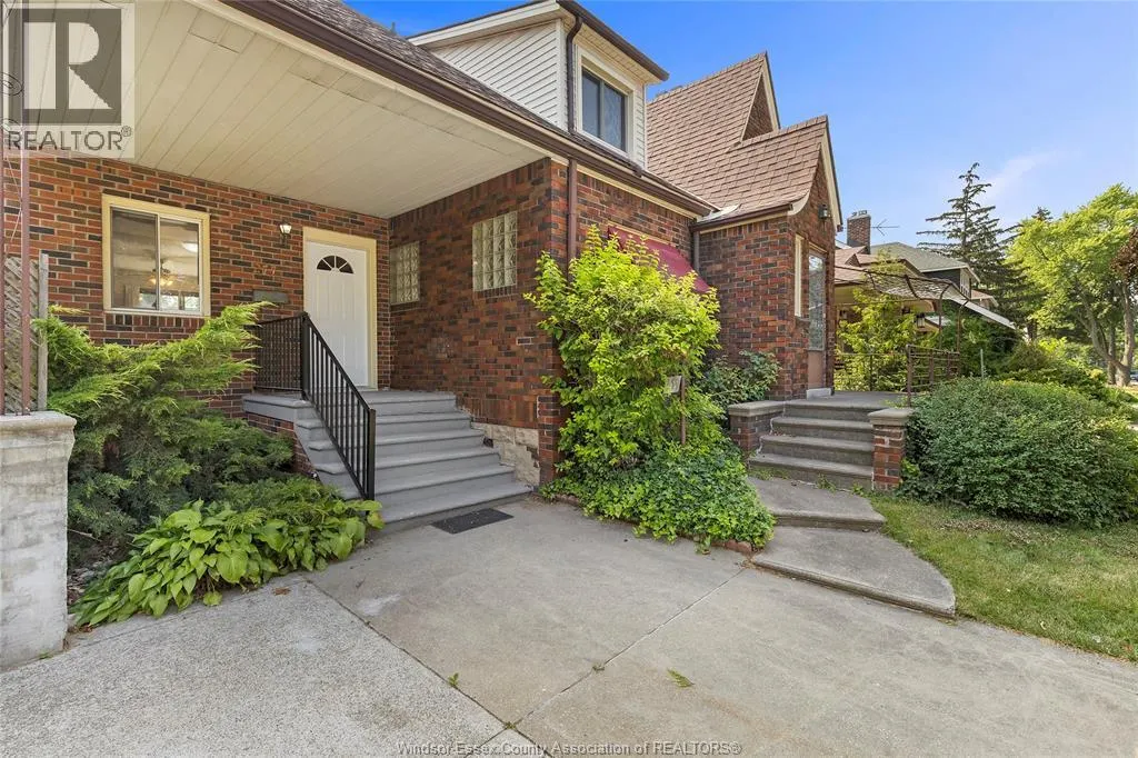 277 Villaire AVENUE