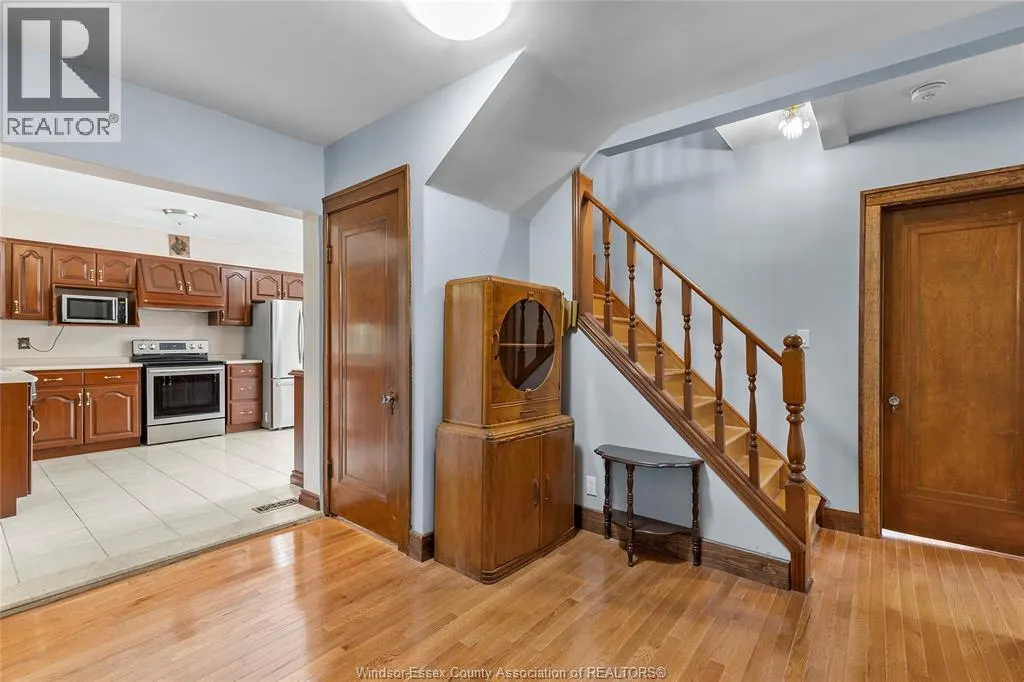 277 Villaire AVENUE