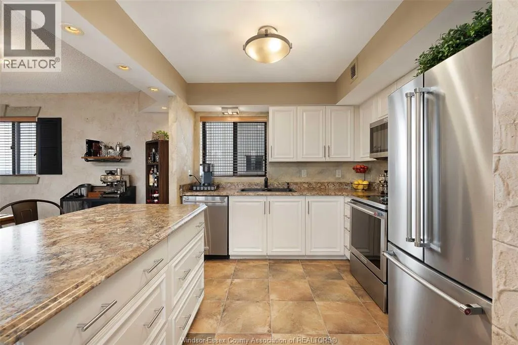 380 PELISSIER Unit# 2207