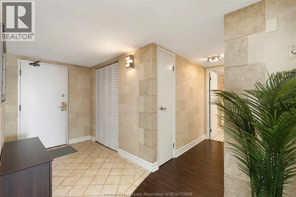 380 PELISSIER Unit# 2207