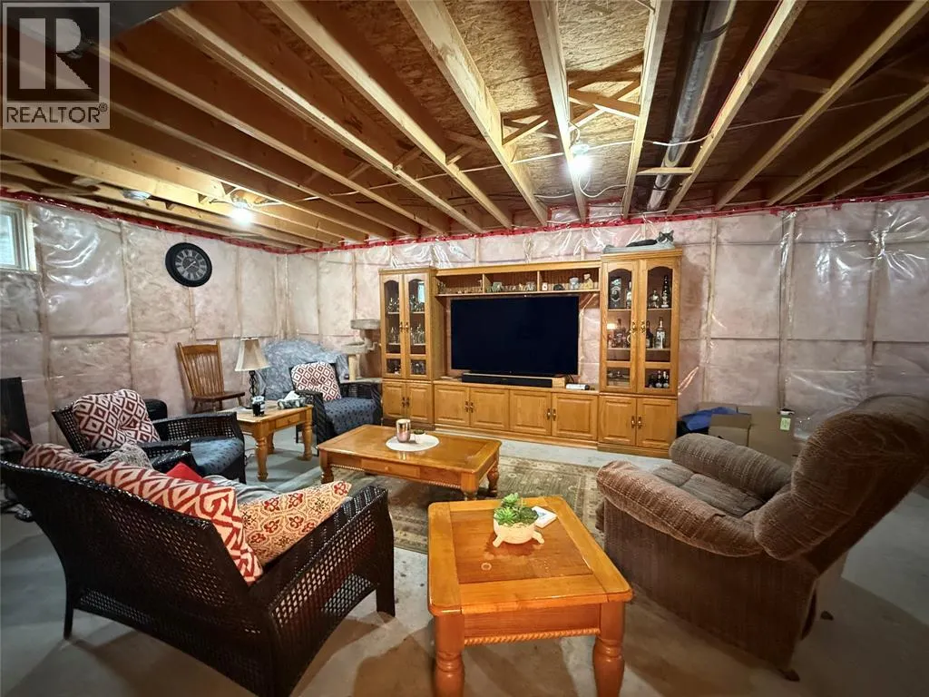 16 LEISURE LANE
