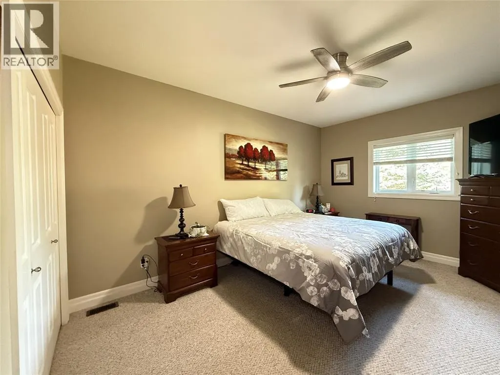 16 LEISURE LANE