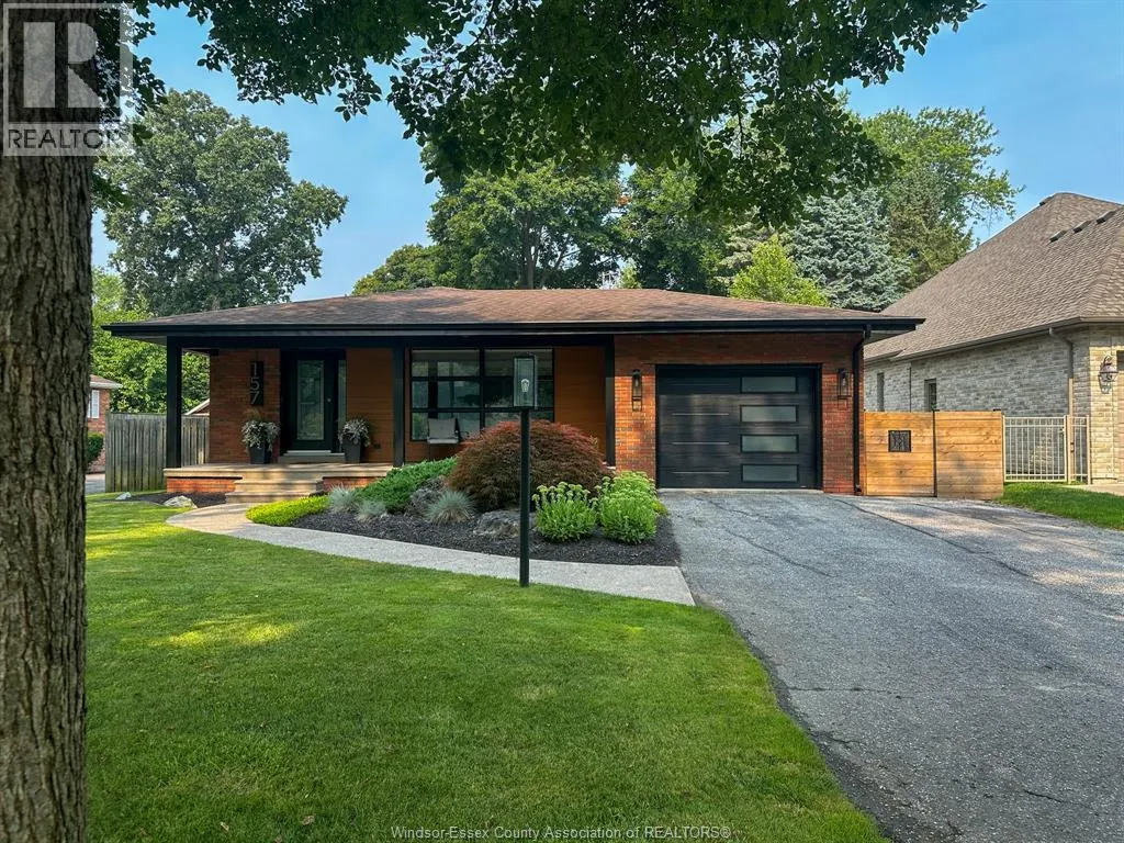 157 KENSINGTON BOULEVARD