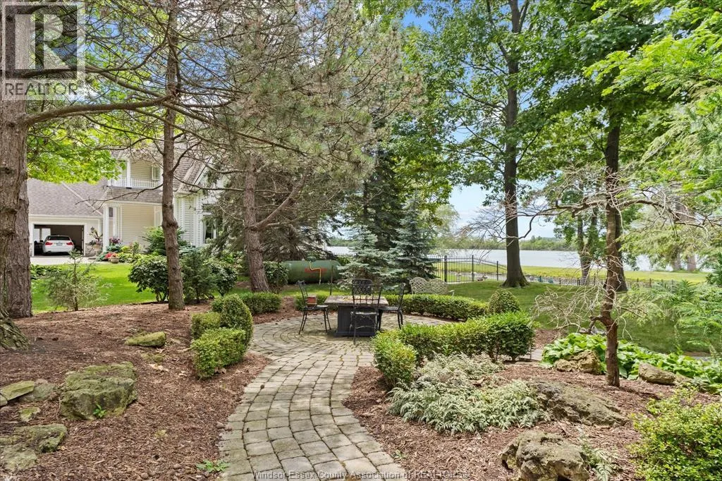 318 CRYSTAL BAY DRIVE