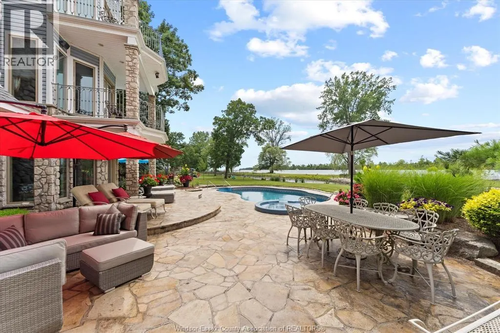 318 CRYSTAL BAY DRIVE