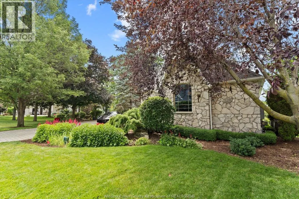 318 CRYSTAL BAY DRIVE