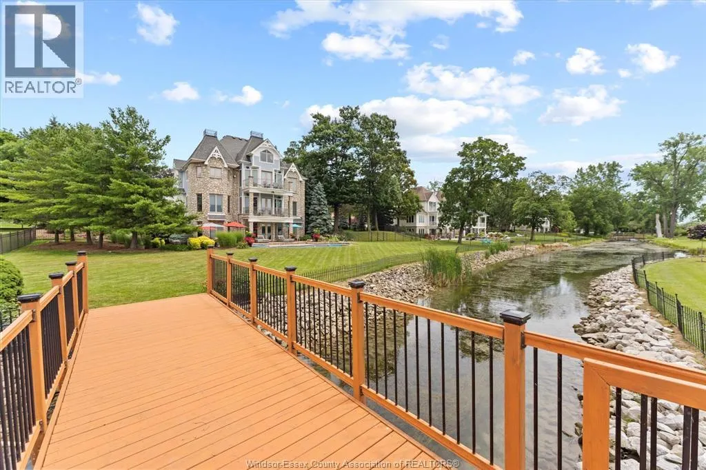 318 CRYSTAL BAY DRIVE