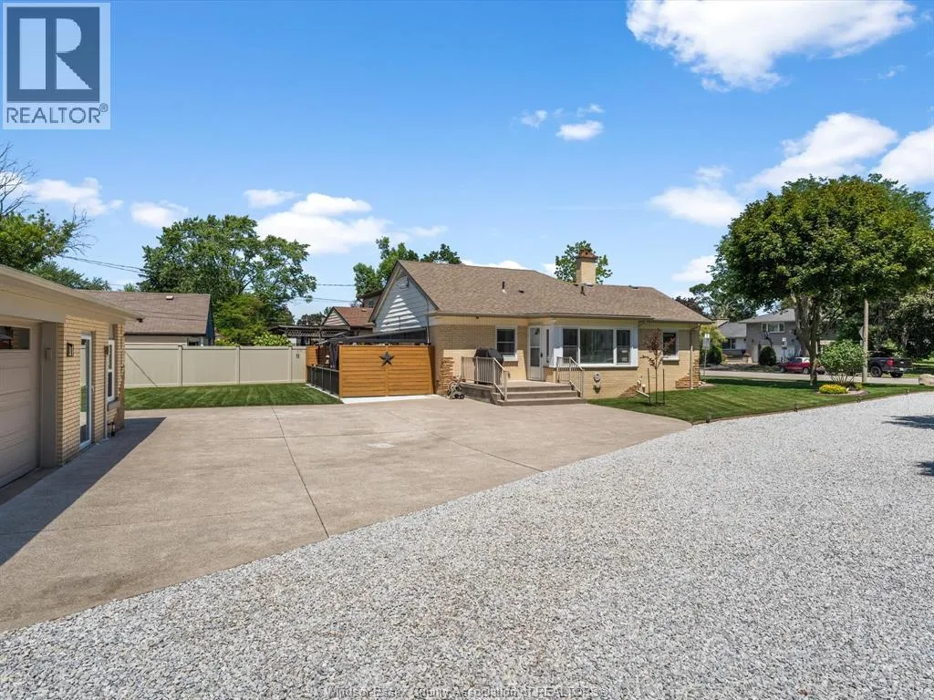 297 FAIRVIEW BOULEVARD