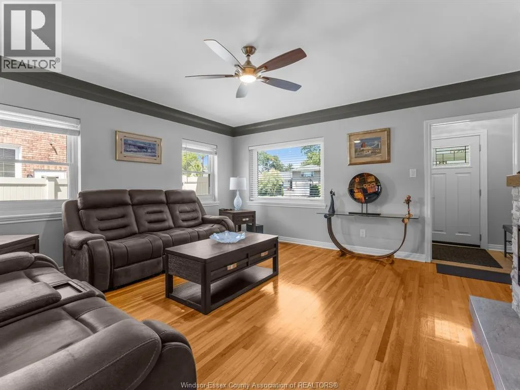 297 FAIRVIEW BOULEVARD