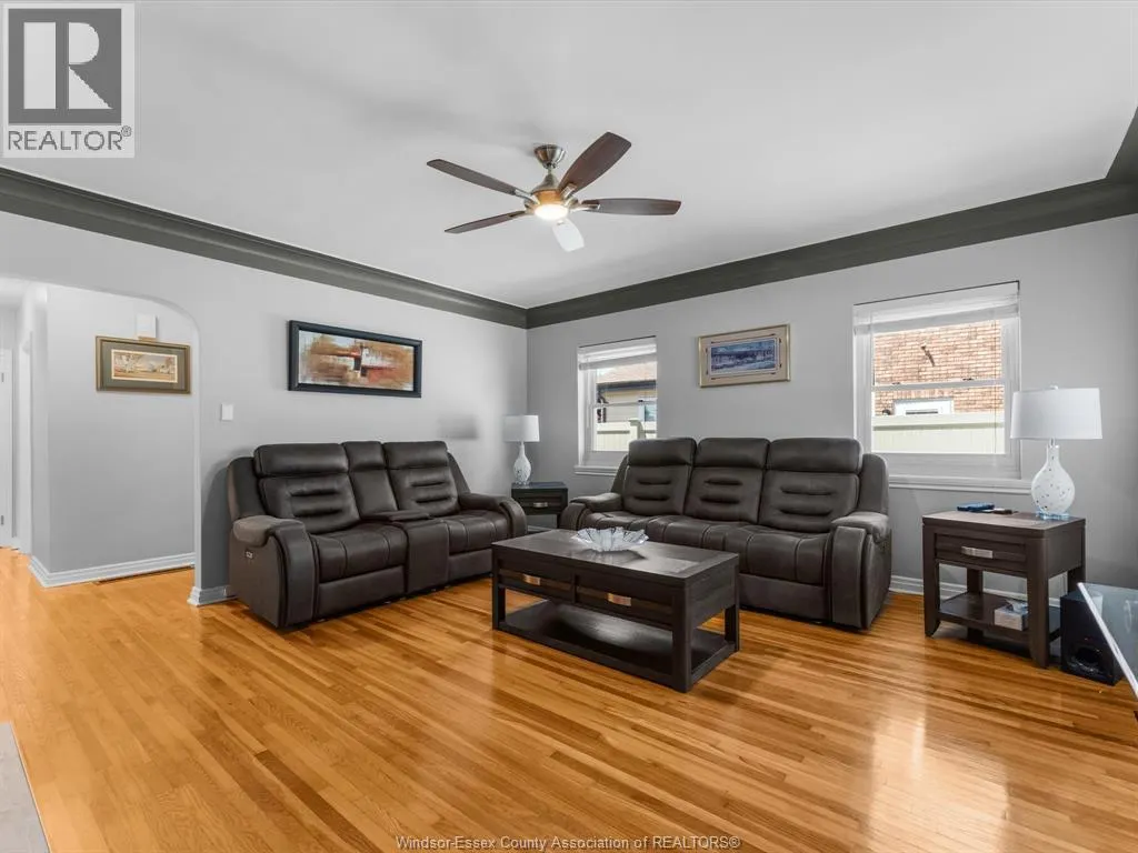 297 FAIRVIEW BOULEVARD