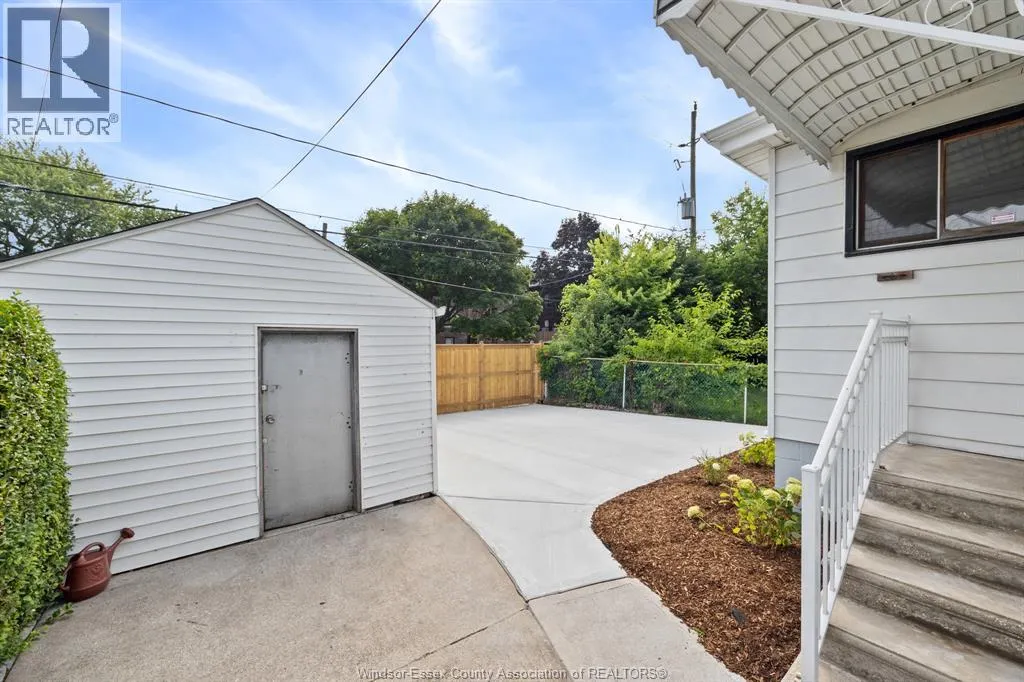 540 MCKAY AVE