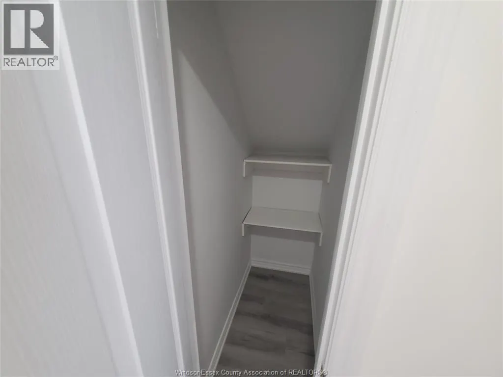 488 PARENT AVENUE