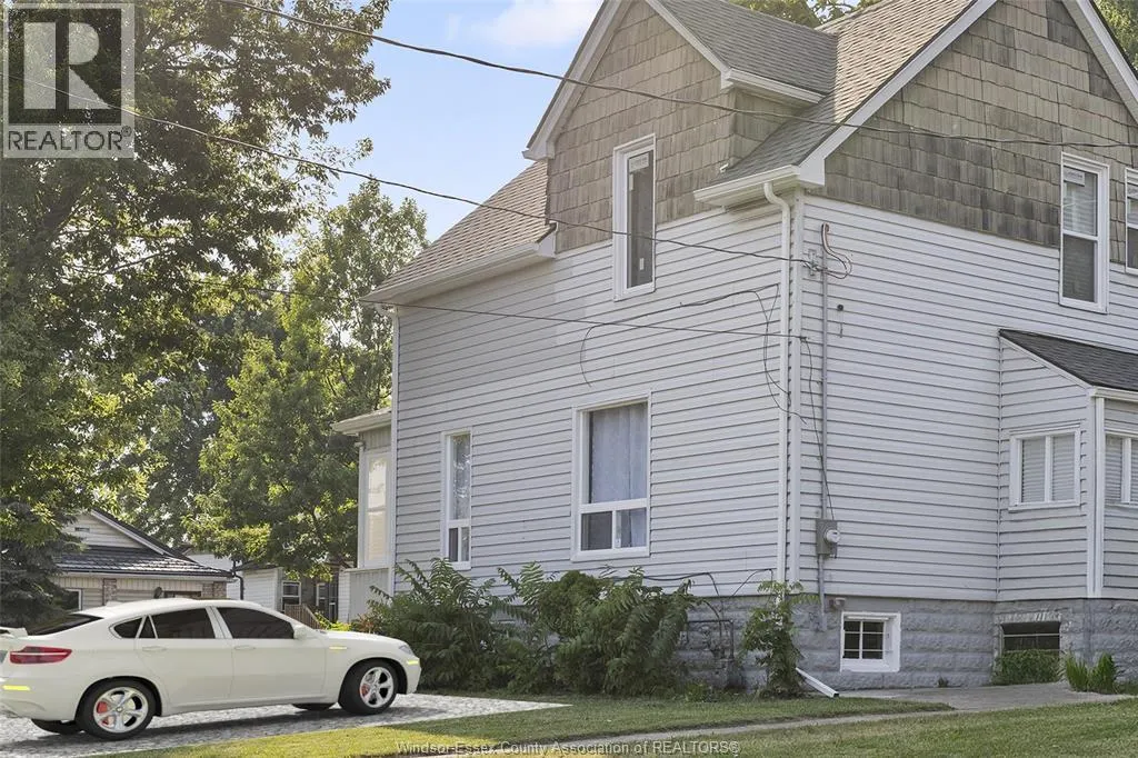 488 PARENT AVENUE