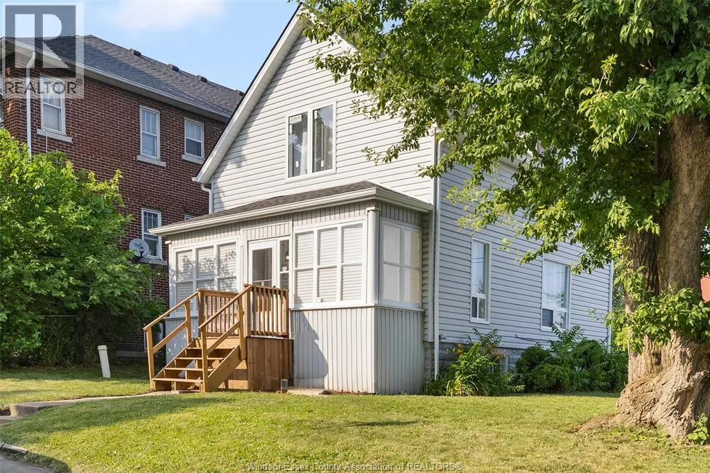 488 PARENT AVENUE