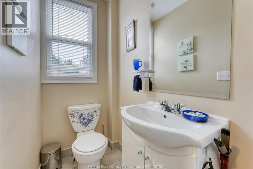 824 CATARAQUI ROAD