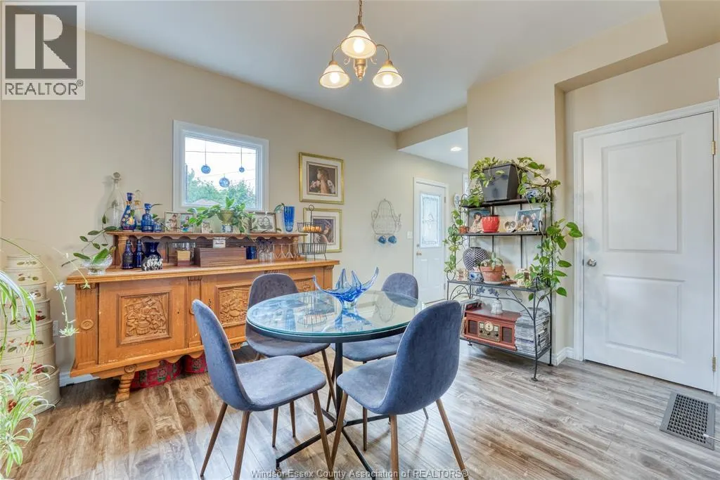 824 CATARAQUI ROAD