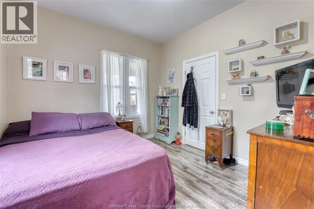 824 CATARAQUI ROAD