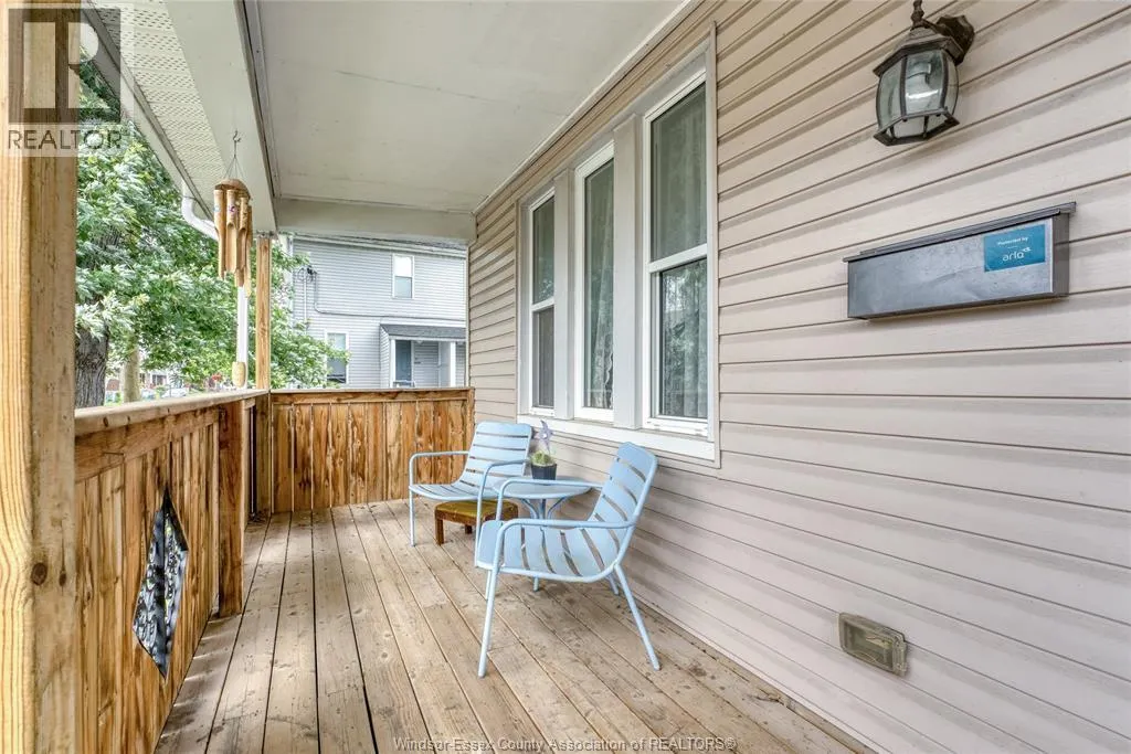 824 CATARAQUI ROAD