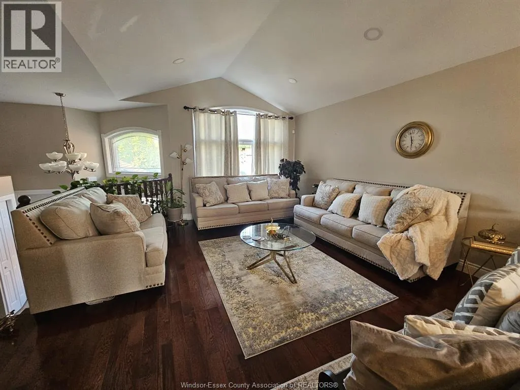 1933 CURRY AVENUE Unit# MAIN