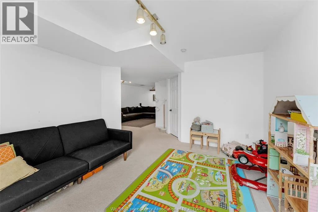 1678 FIELDCREST