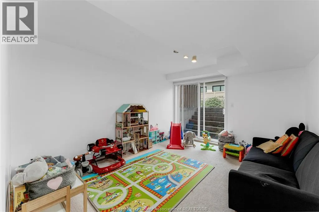 1678 FIELDCREST