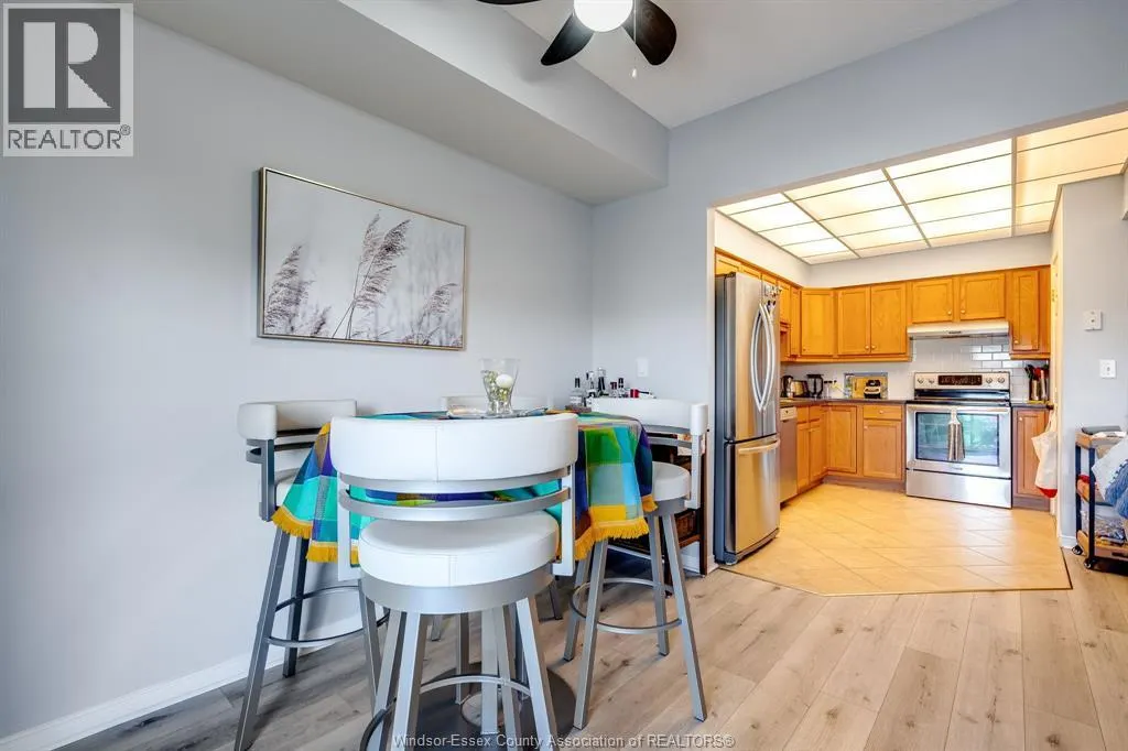 315 Village Grove Unit# 305