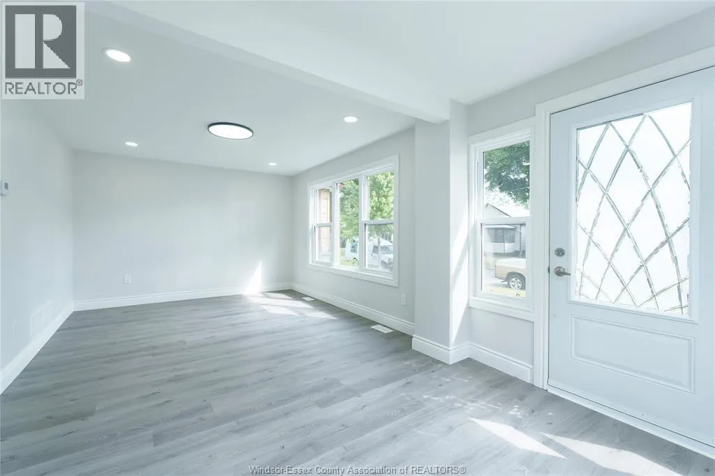 1571 LINCOLN ROAD