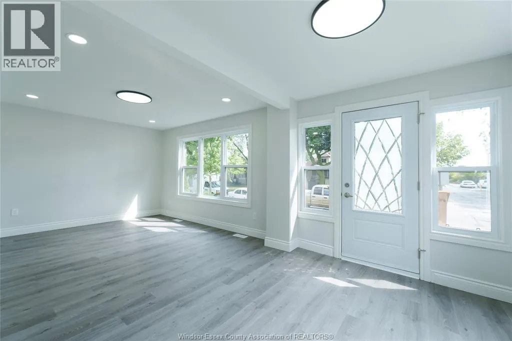 1571 LINCOLN ROAD