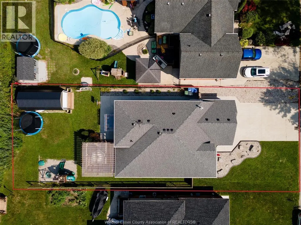 130 LAKEWOOD DRIVE